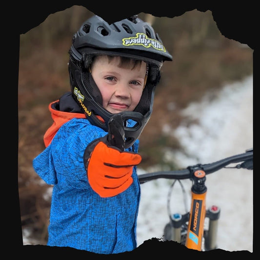 The Reasons Why Warm Cycling Gloves are a Must-Have for Your Little Cyclists!